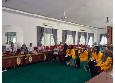 Gambar header Kesbangpol Kalteng Terima Kunjungan Riset Mahasiswa Manajemen UPR, Kupas Tuntas Tugas Pokok Hingga Program Strategis